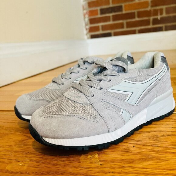 Diadora SAMPLE Women's Size 3.5 High Cushioned Running Shoes - Picture 2 of 16